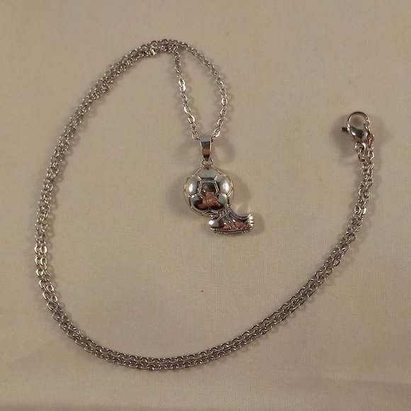 Silver Soccer Ball Sport Pendant Chain Necklace Gorgeous Party Gift - Picture 5 of 6